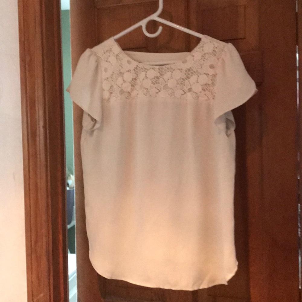 White short sleeve blouse
